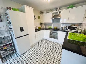 Kitchen- click for photo gallery